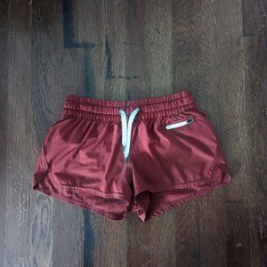 Vuori Clementine Shorts - Rust Red, XS